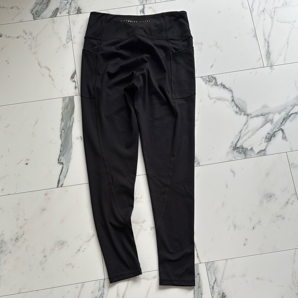 Victoria's Secret Full Length Black Leggings with side pockets - Picture 5 of 5